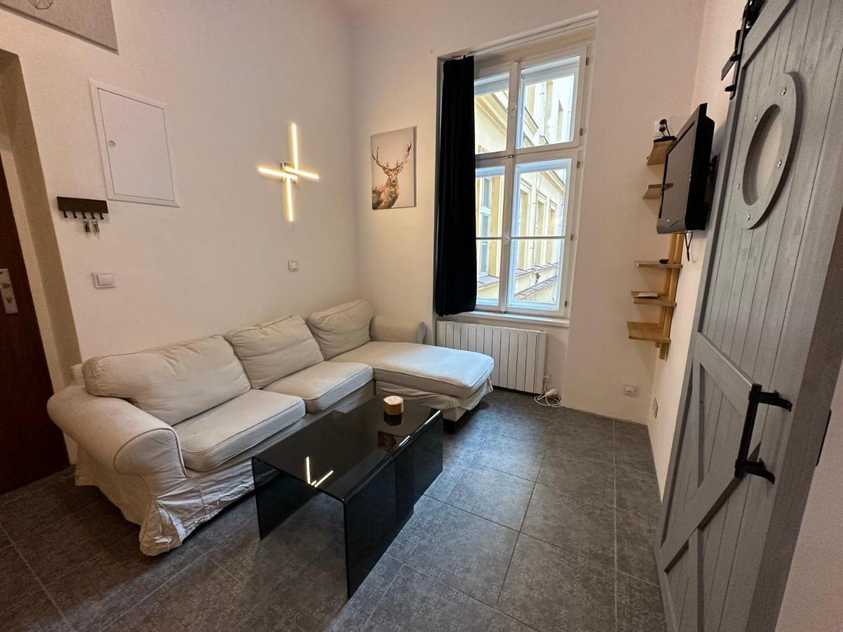 Cozy New Loft Apartment Prága Kültér fotó