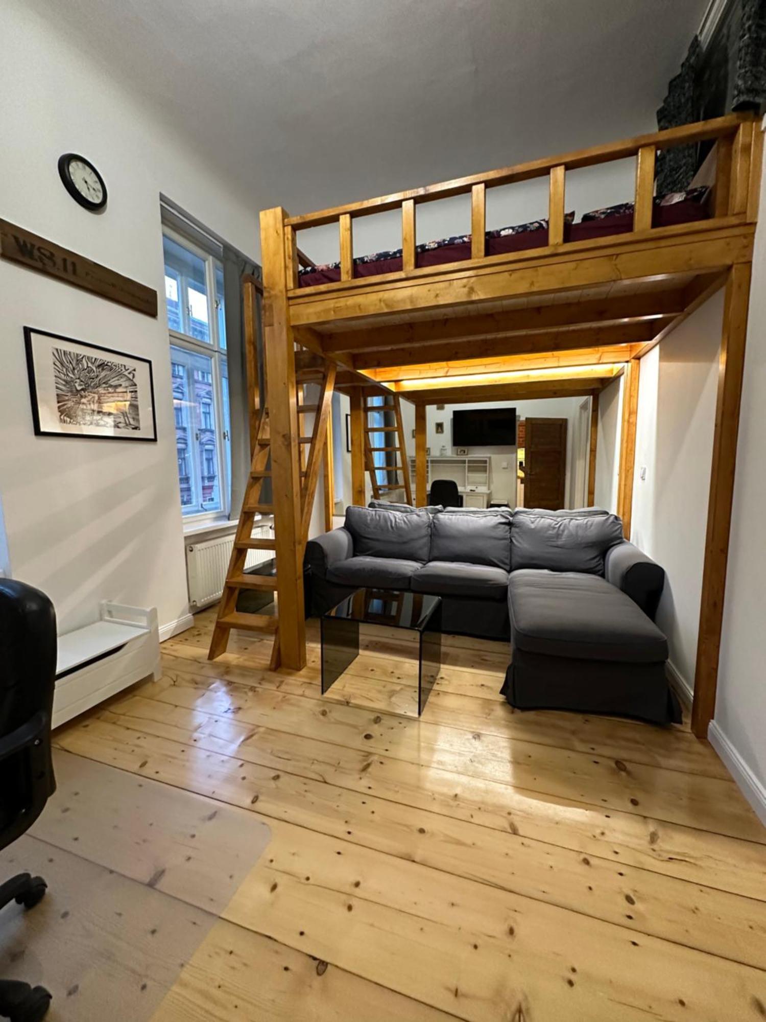 Cozy New Loft Apartment Prága Kültér fotó